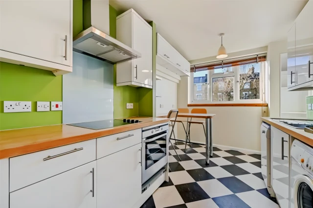 LH-Charcroft Court 2