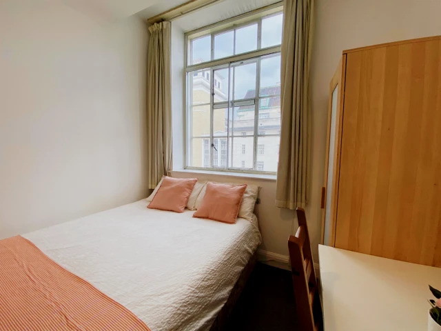 LH-County Hall, South Block 4