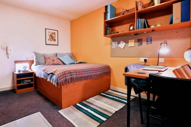 uhomes.com | Student Accommodation, Housing, Flats, Apartments for Rent