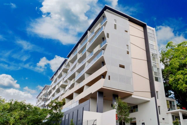 Student Living-St Lucia 1