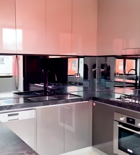 3B2B 323 / 69 Jones Street 1