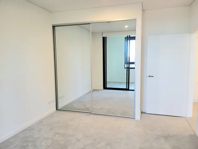 708/2C Wharf Road,Melrose Park,New South Wales 2114 3