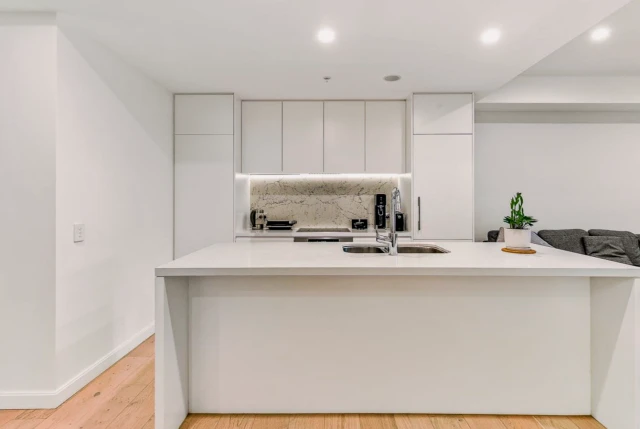 302/229 Miller Street,North Sydney,New South Wales 2060 1