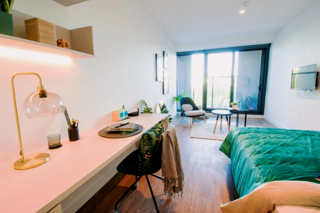 residence near Berkeley Street 4