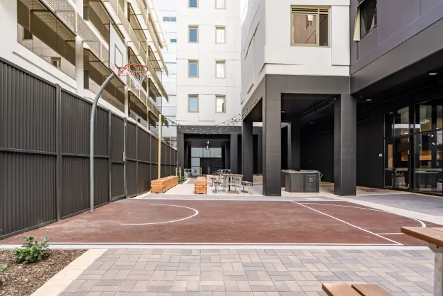 Y Suites on Waymouth 3