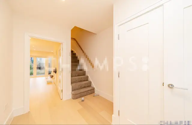Maine Street, Reading, RG2 6AG 2