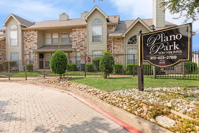 Plano Park Townhomes 1