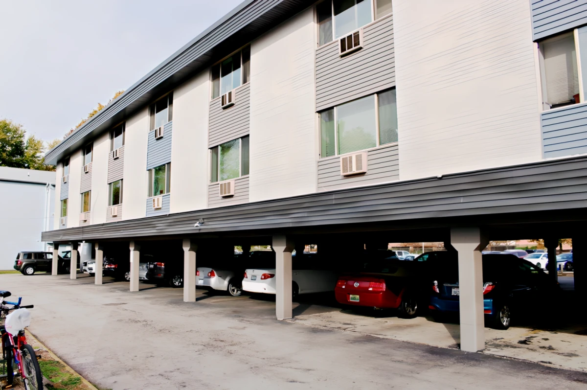 Element on Main Apartments - Urbana student accommodation