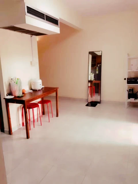 Lucky Plaza Apartment - CE 1
