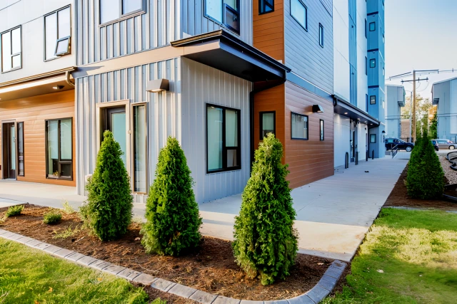 504 E. Stoughton, Champaign 4