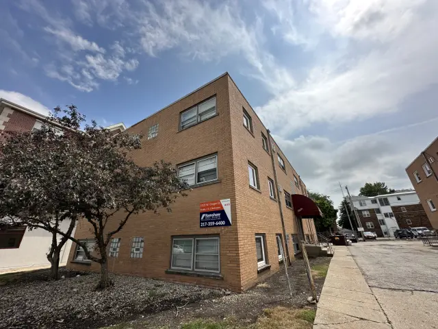 1105 W. Oregon , Urbana, IL 61801 1