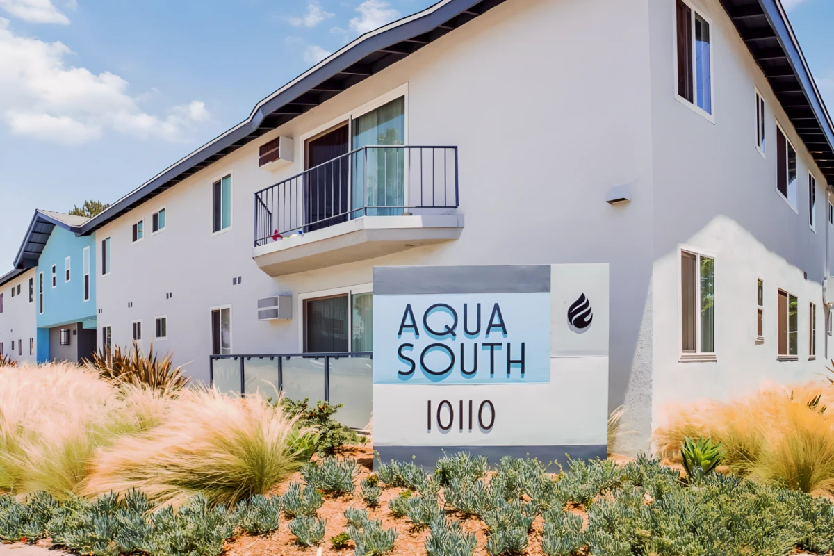 Aqua South 0