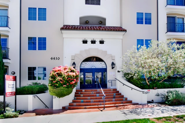 4410 Sepulveda Apartments 1