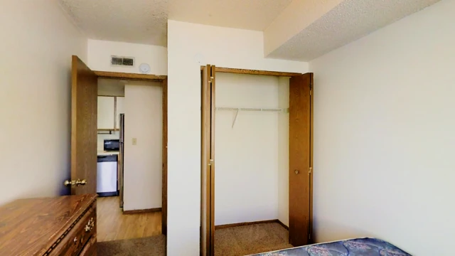 907 W Oregon, Urbana, IL 61801 4