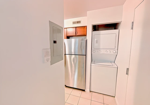 1106 W Stoughton Urbana IL 2