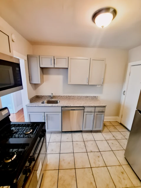 7526-36 S Colfax Ave 1