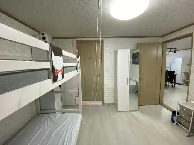 Hanyang University boutique shared room (for girls only) 0