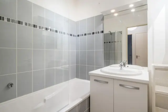 apartment near Rue des Bons Enfants 1