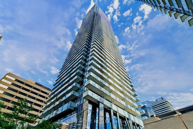 3002 - 1080 Bay St 4