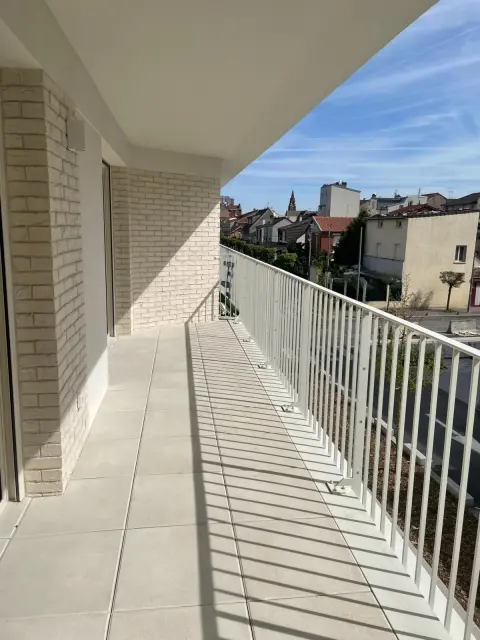 apartment near Rue Miriam Makeba 2