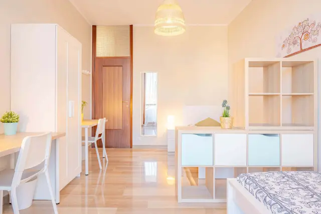 VIA TOLMEZZO 3 <br> PRIVATE ROOM S1 4