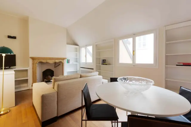 San Babila Monte Napoleone Apartment 3