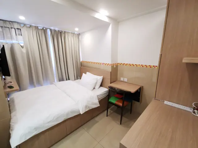 Causeway Bay Building 6c 1