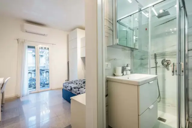 Wonderful studio in P. romana (10 mins from Duomo) 1