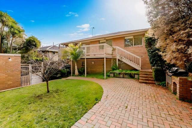 76 Polaris Drive, Doncaster East 4