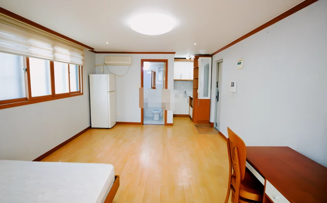 1 room near Yeoksam 3