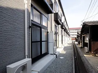 レオパレスＭＯＭＯⅢ 205号室 2