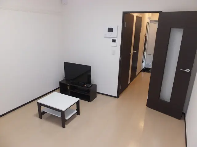 クレイノサンアクール 102号室 1