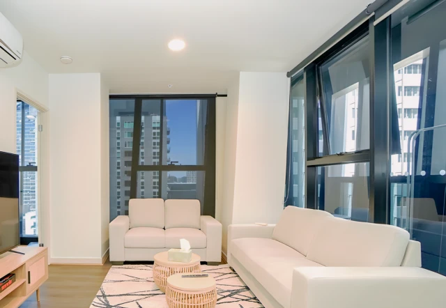 2007/568 Collins Street 2