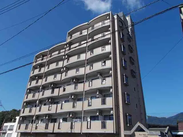 レオパレスグリーンバレー一番館 0