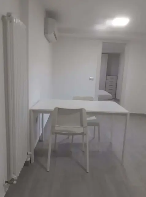 Bilocale Via Due Canali - Modena 1