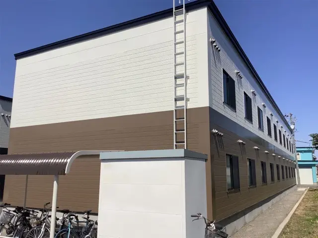 レオパレスエミール美原台Ａ館 0