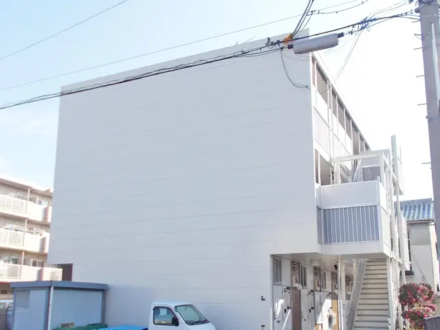 レオパレスたつみ 0