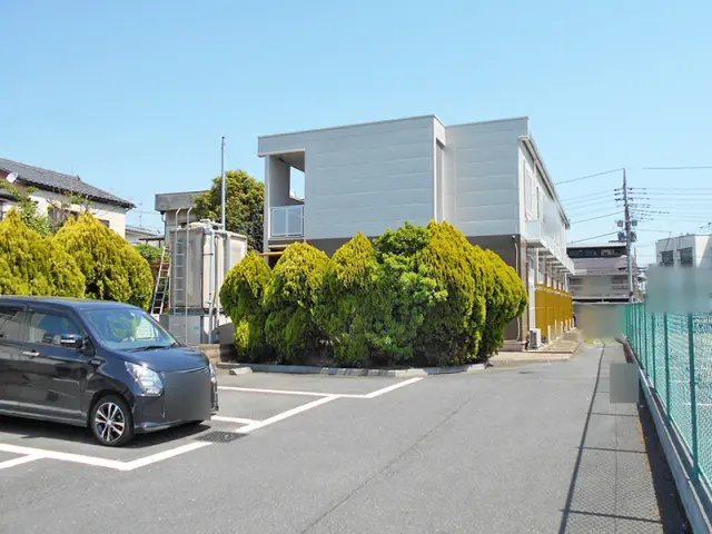 レオパレスバックス