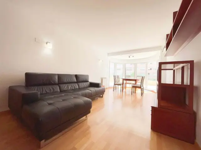Spacious 2 bedroom apartment in Olaias 4