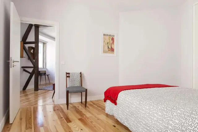 Vintage 2BR Apt in Chiado, nearby Rossio train station 3