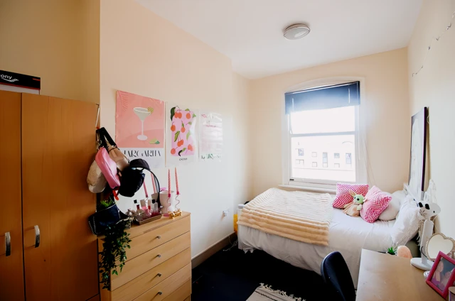 153a Mansfield Road 4