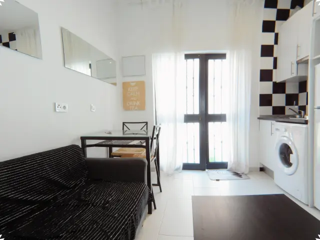 studio in Almendrales (Usera) 0