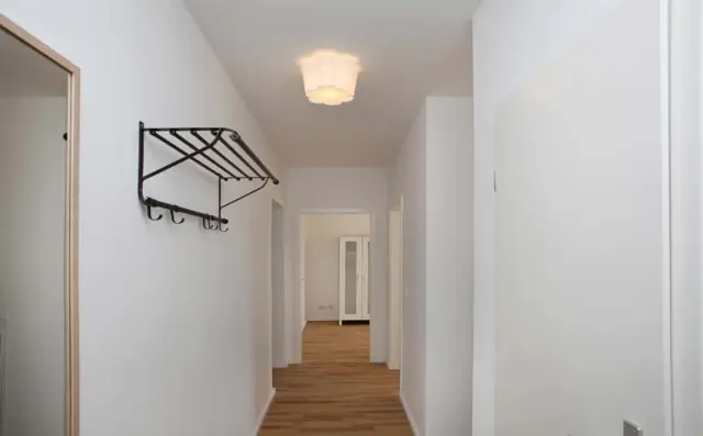 Hauptstrasse 100DE-01-207M 2