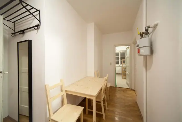 Leopoldstrasse 105DE-02-027M 4