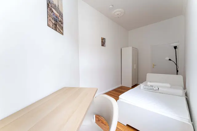 Wuhlischstr. 29, 10245 Berlin 1