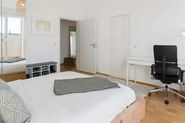 Kollwitzstrasse 12DE-01-044-001H 3