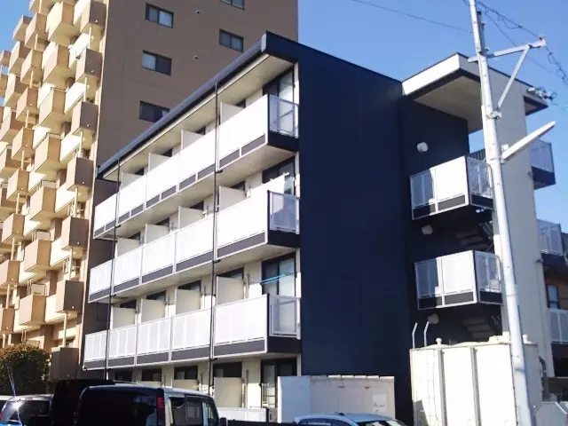 レオパレス瑛華