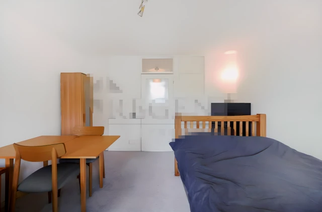 Maitland House, Churchill Gardens, Pimlico, SW1V 4