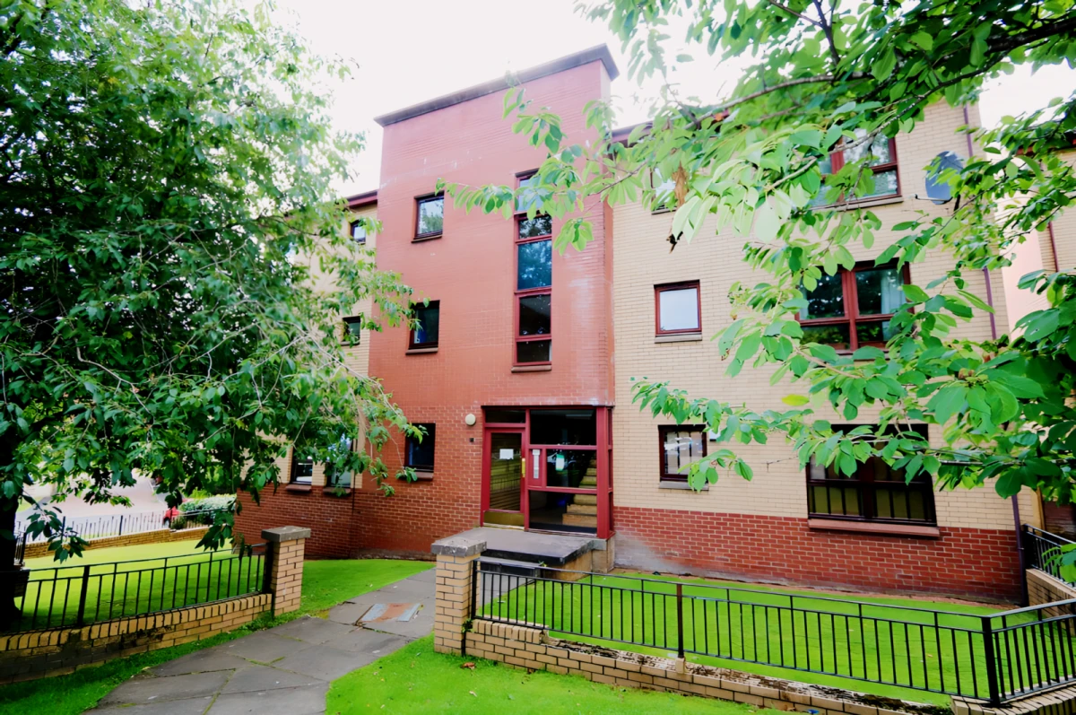 Hopehill Gardens, G20 7JR 0