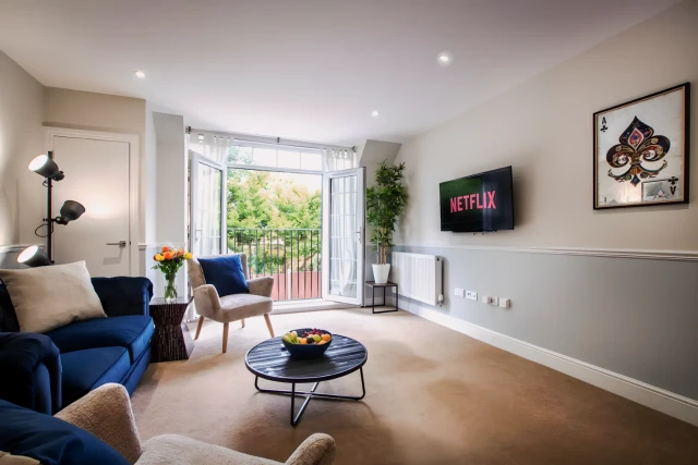 8 Seymour House 3